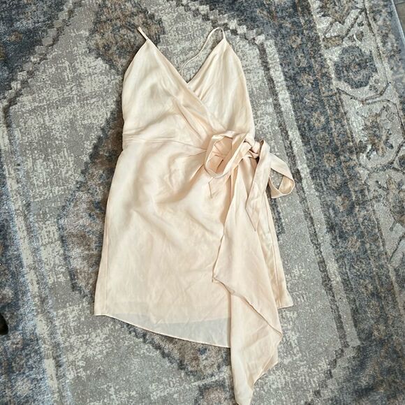 LPA Dresses & Skirts - LPA (NWT) Light Pink Cross Back Tencil Linen Blend Mini Wrap Dress, Size M